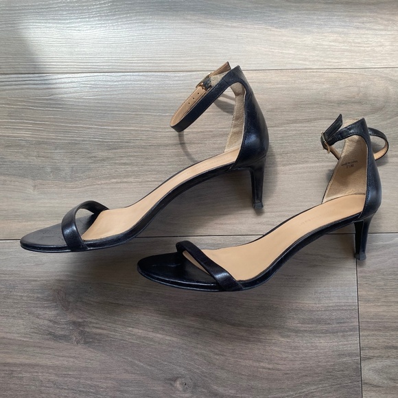 Banana Republic Black Strappy Heels 7.5 - Picture 3 of 9
